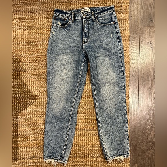 Abercrombie Curve Love High Rise Mom Jean - Picture 2 of 4